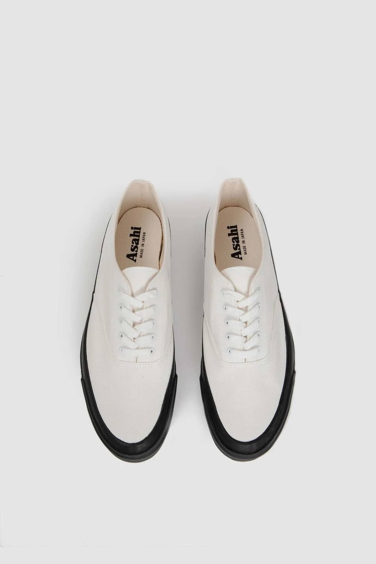 Deck Monochrome Sneakers - White/Black