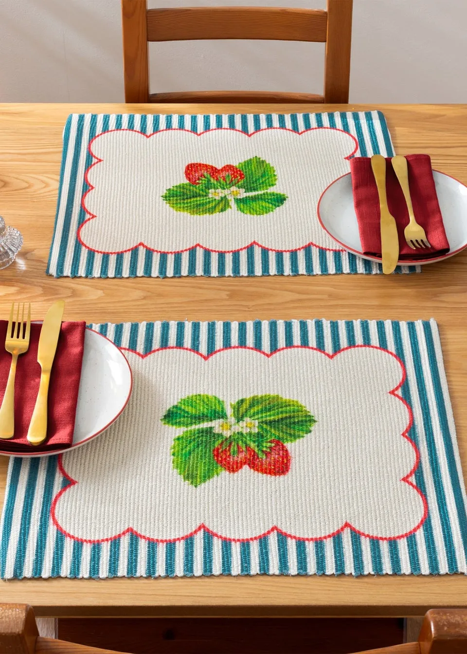 furn. Strawberry Stripes Set Of 4 Table Placemats (46 x 36cm)