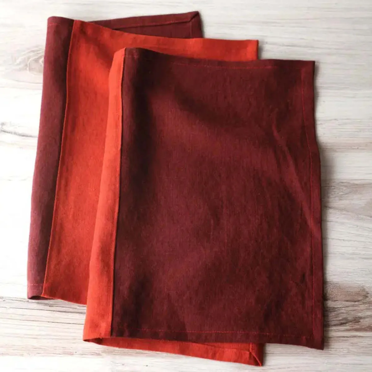 Holiday Table Parti-Colored Placemats - Ruby