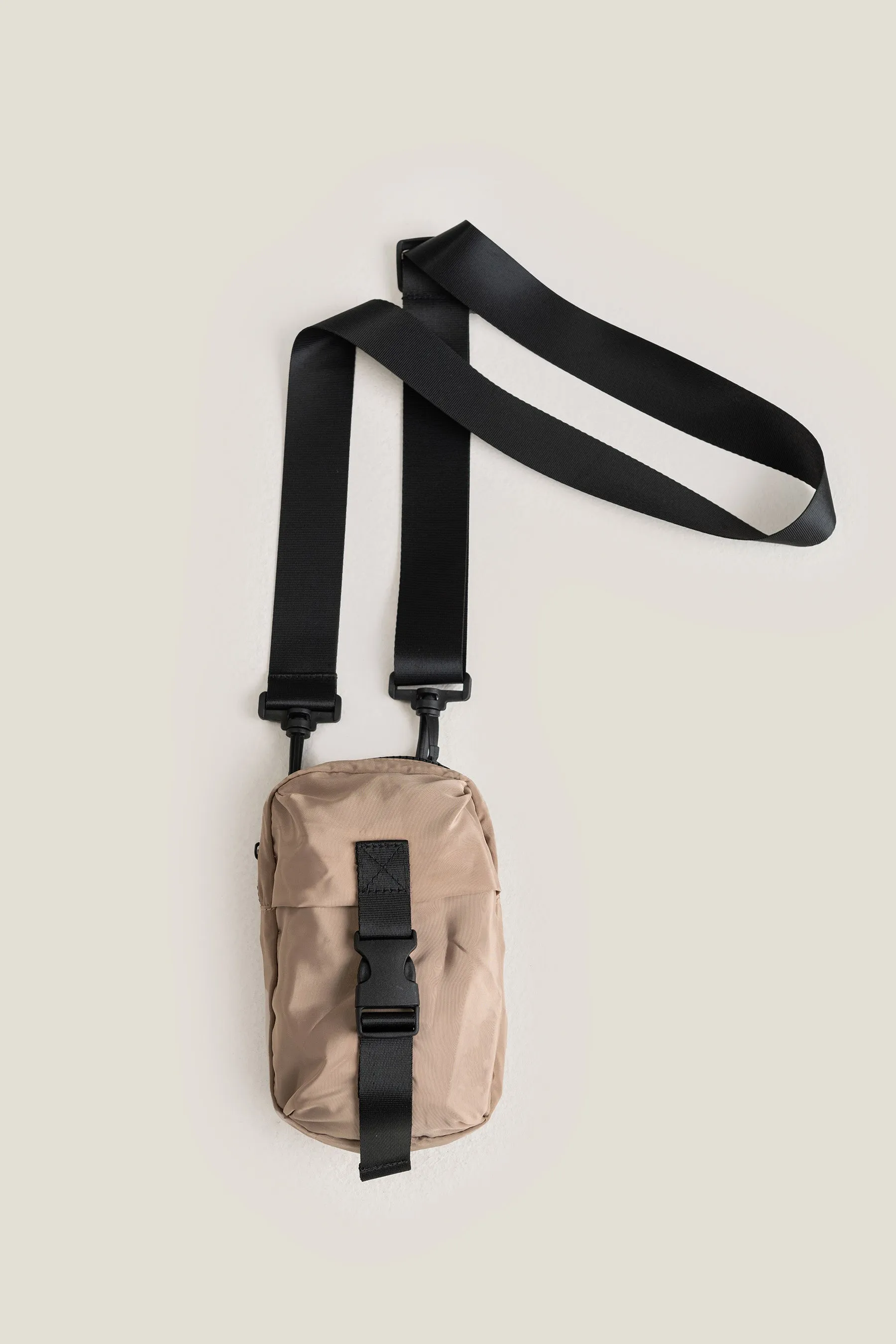 L! Tech Cross Bag