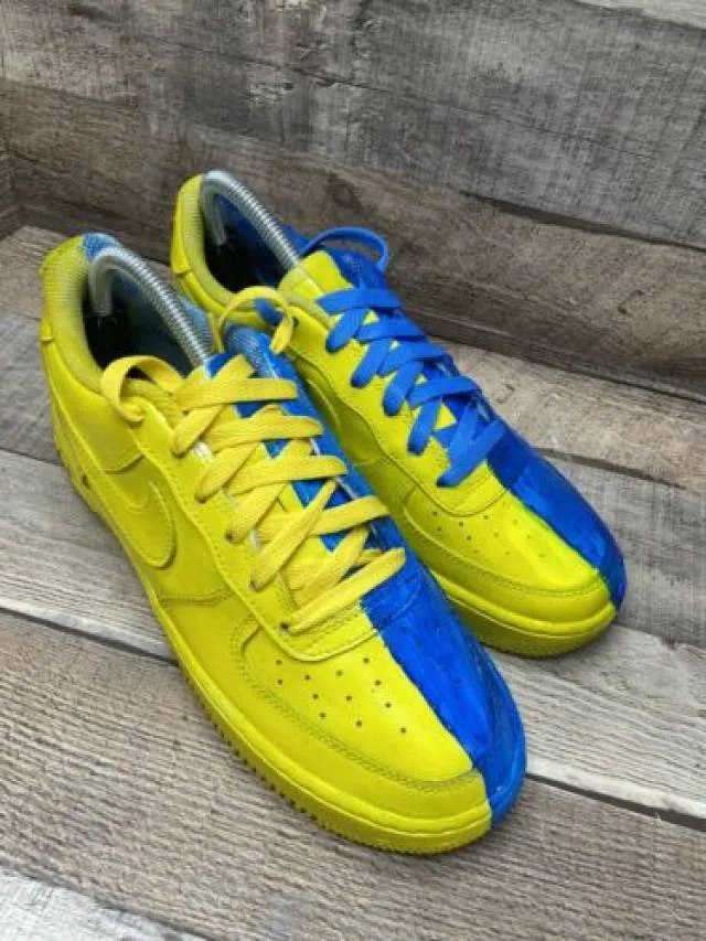 Nike Air Force 1 Low UKRAINE FLAG DH2920-111 Youth Sz 6....