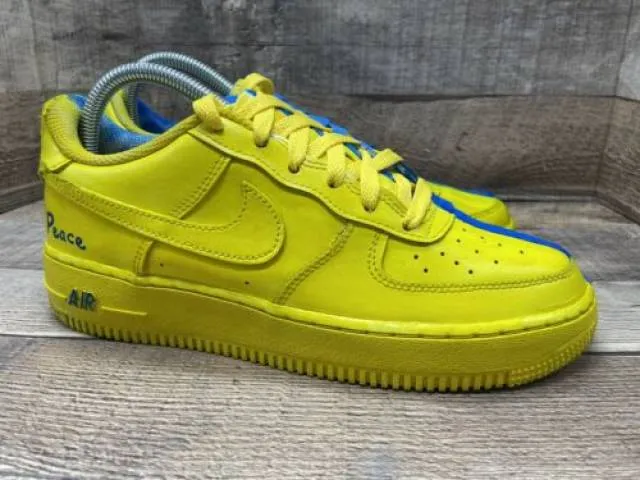 Nike Air Force 1 Low UKRAINE FLAG DH2920-111 Youth Sz 6....