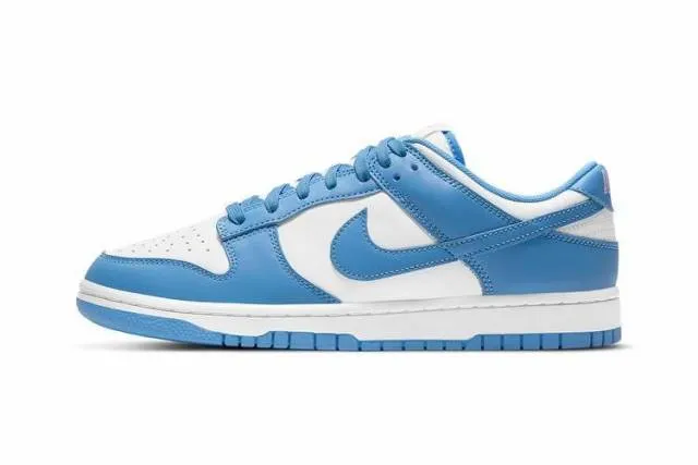 Nike Dunk Low "University Blue".