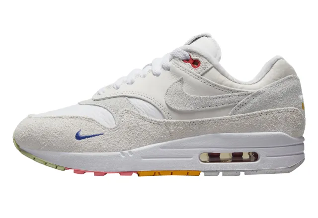 NIKE WMNS AIR MAX 1 POM POMS