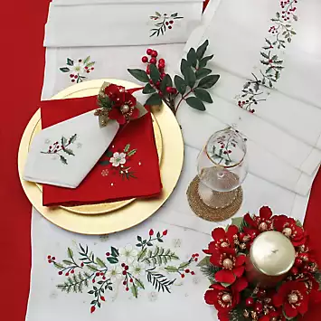 Peggy Wilkins Christmas Roses Set of 4 Embroidered Napkins - Cream | Kaleidoscope