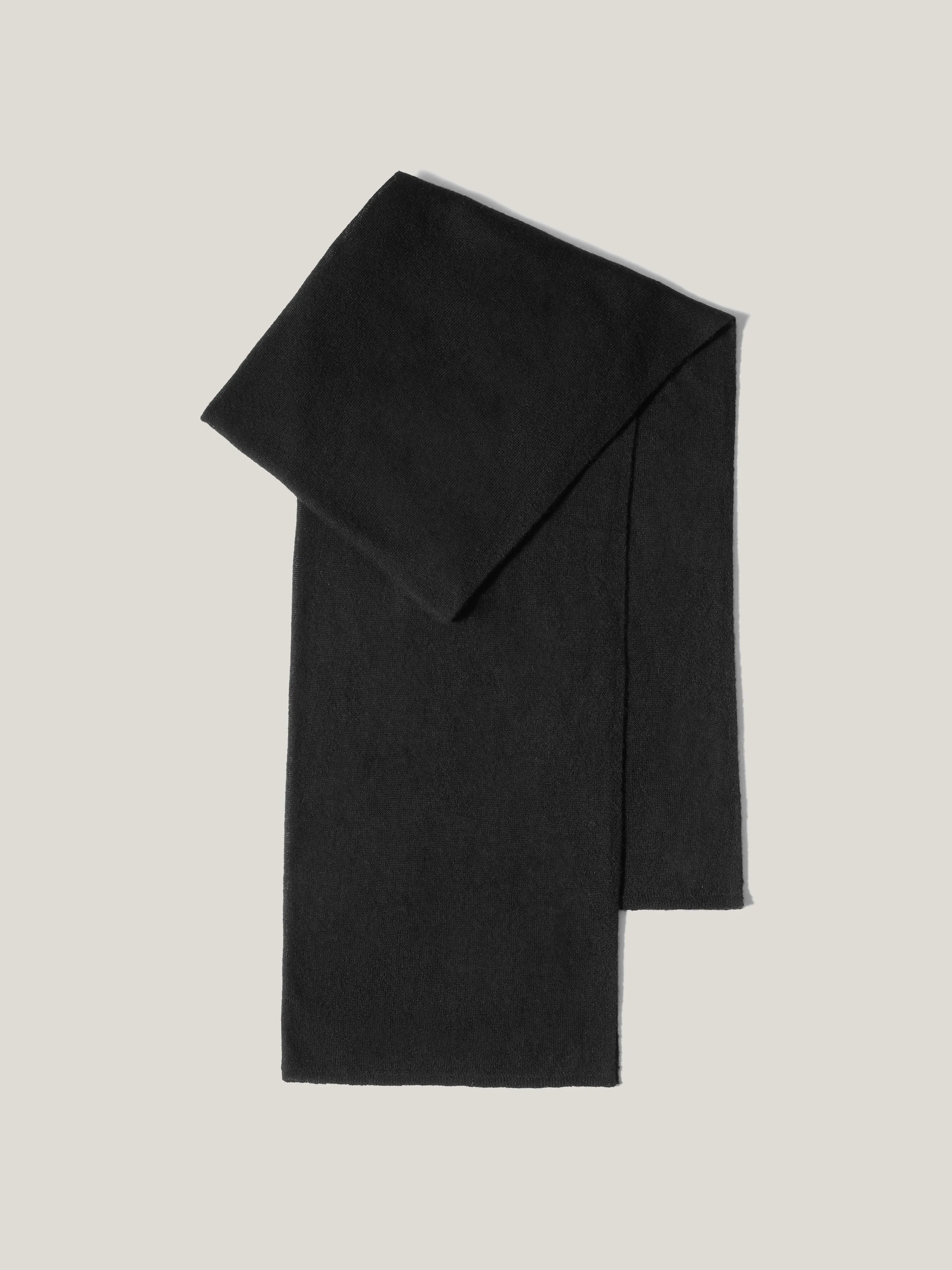 Soft Gauzy Knit Scarf | Black